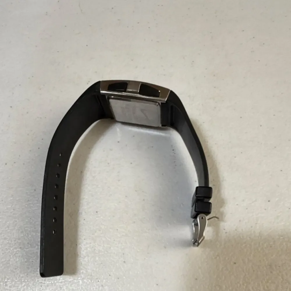 Vintage Nike Sportwatch W-5086 running with a new battery!